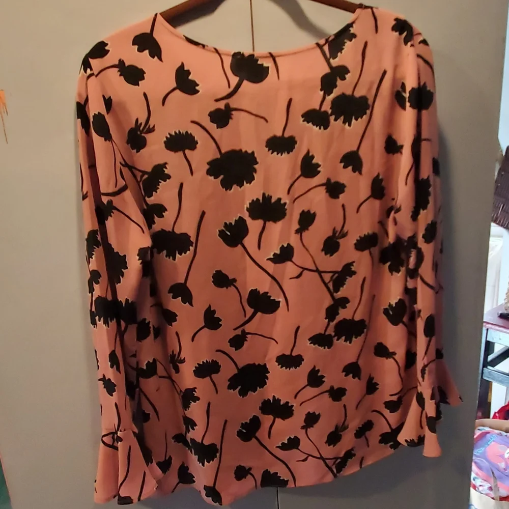 Floral Ruffled Blouse Medium By Loft - Picture 6 of 11